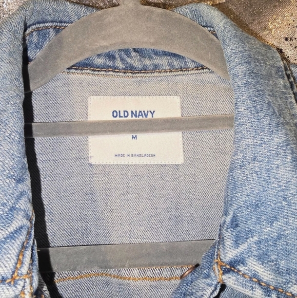 Old Navy Jean Jacket with skull patch and misfit pin size M - Picture 2 of 5